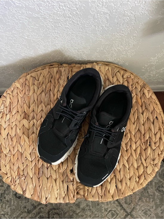 On Running Shoes - On cloud 6 sneakers